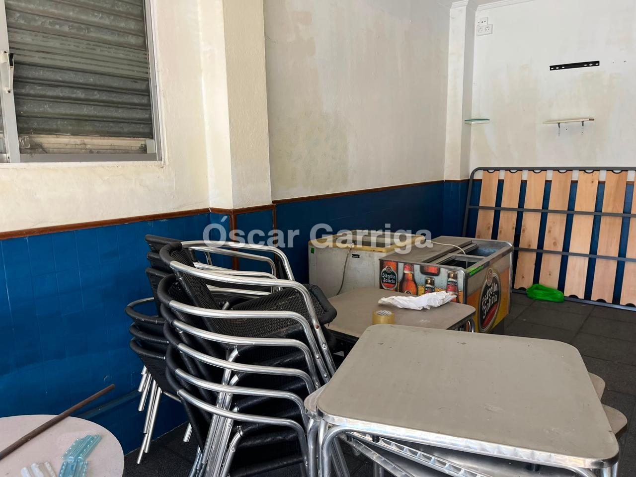 LOCAL COMERCIAL (40 m2) EN C/VASCO DIAZ (OURENSE). AL LADO CENTRO MÉDICO DE A CUÑA. IDEAL PARA BAR. POSIBILIDAD DE ALQUILER