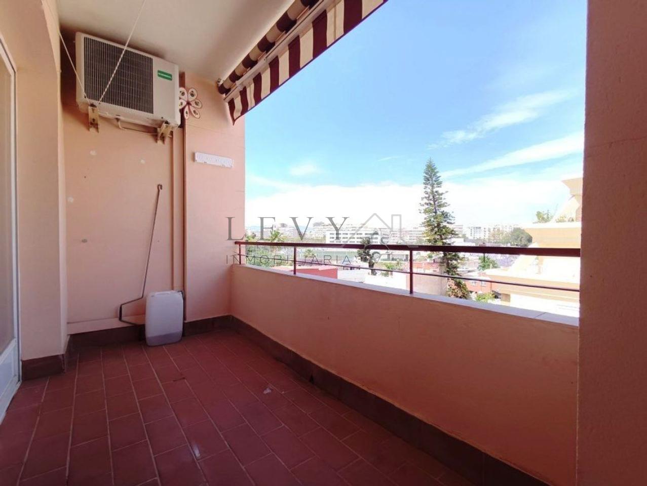 178154281795800171733_178154165072 Piso en venta en Cruz de Humilladero – Camino de Antequera