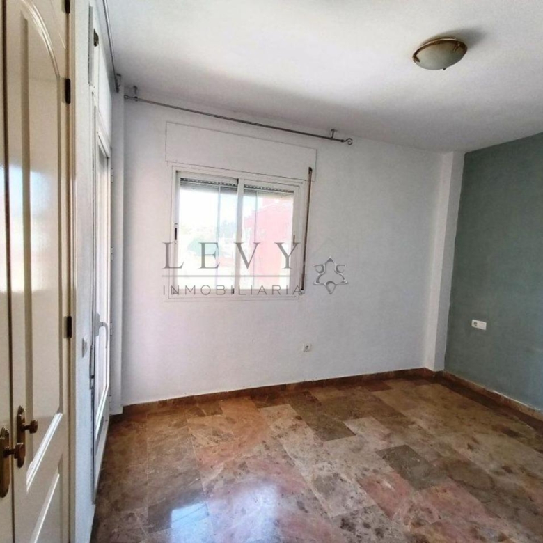 Piso en venta en Cruz de Humilladero – Camino de Antequera