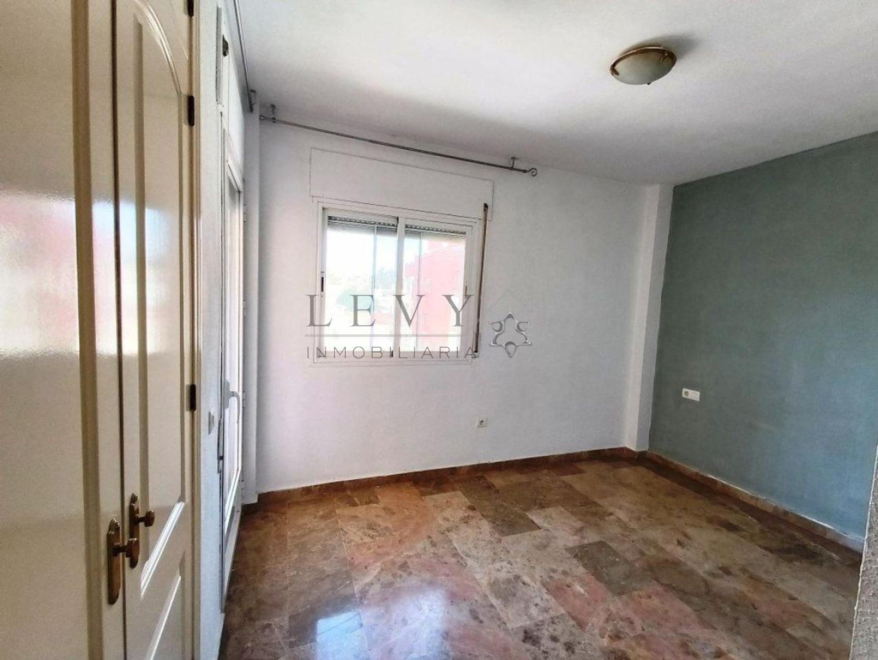 178154281847400171733_178154165220 Piso en venta en Cruz de Humilladero – Camino de Antequera