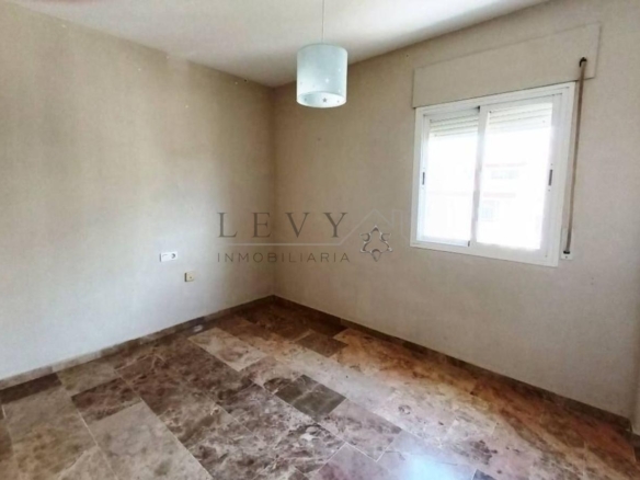 Piso en venta en Cruz de Humilladero – Camino de Antequera
