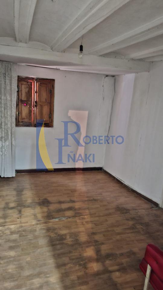 178169961219400045143_178169825670 CASA QUE CONSTA DE 1 LOCAL Y 3 VIVIENDAS