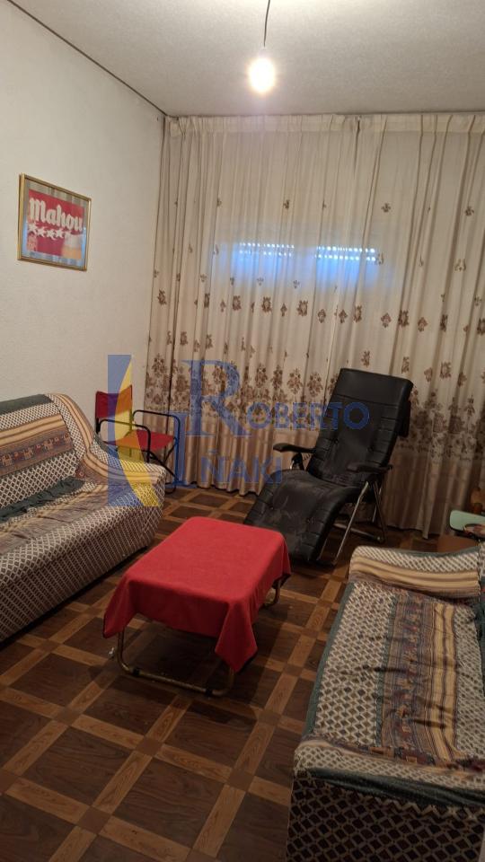 178169961455300045143_178169826020 CASA QUE CONSTA DE 1 LOCAL Y 3 VIVIENDAS