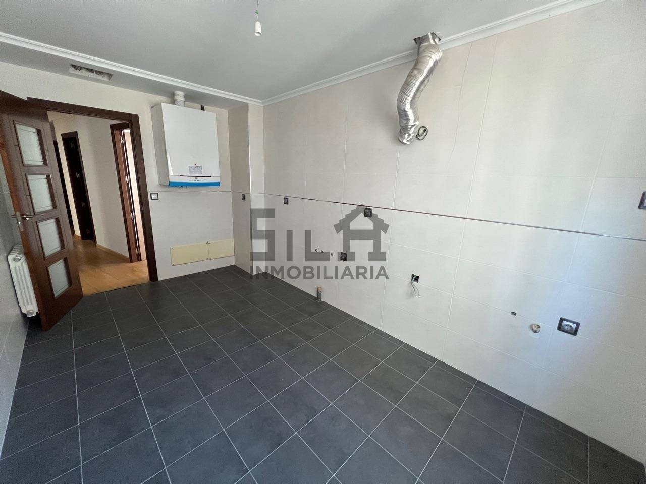 VENTA PISO EN CARBALLIÑO