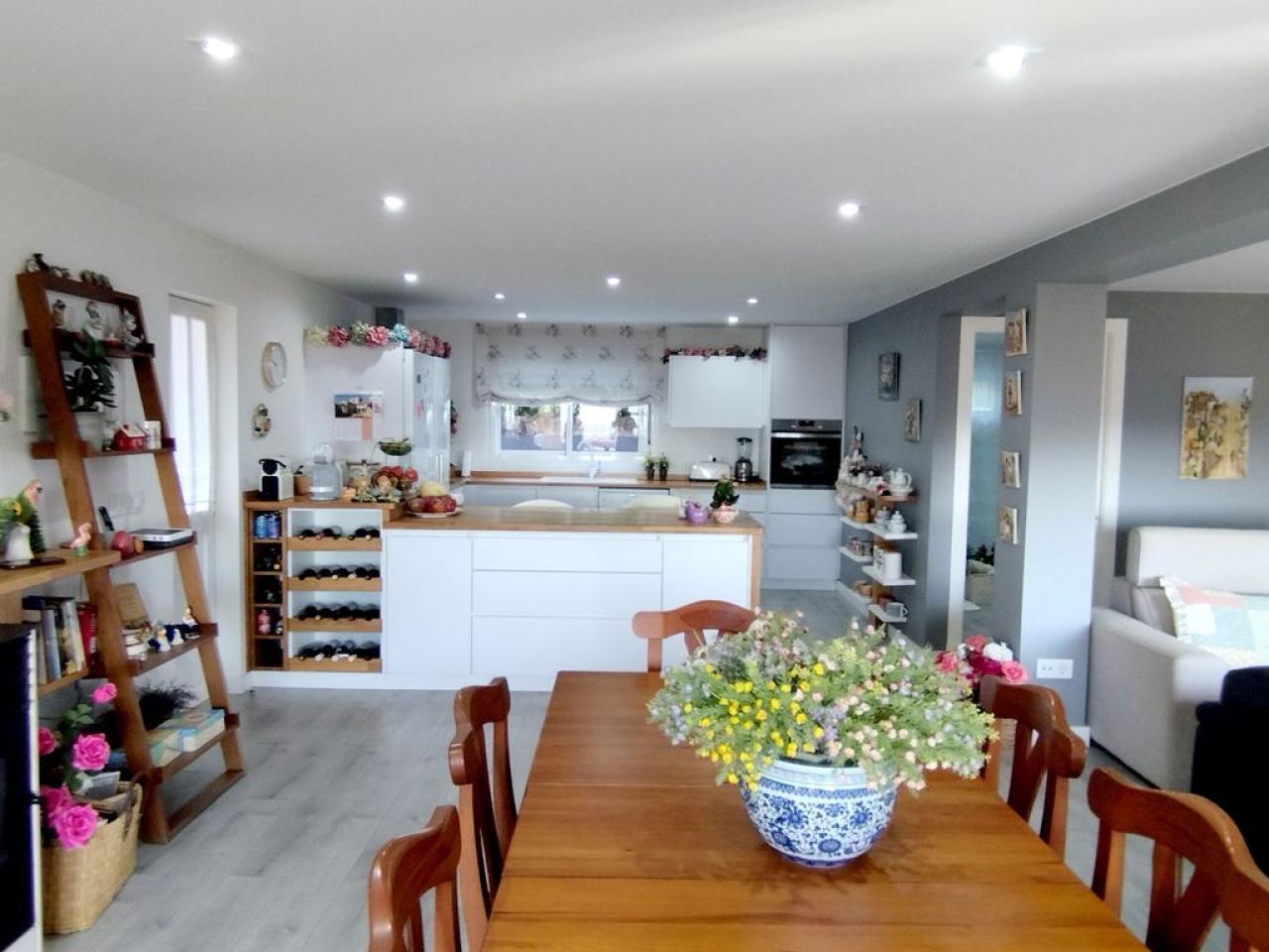 178180239956000045159_178180207753 Preciosa casa con dos ambientes independientes.