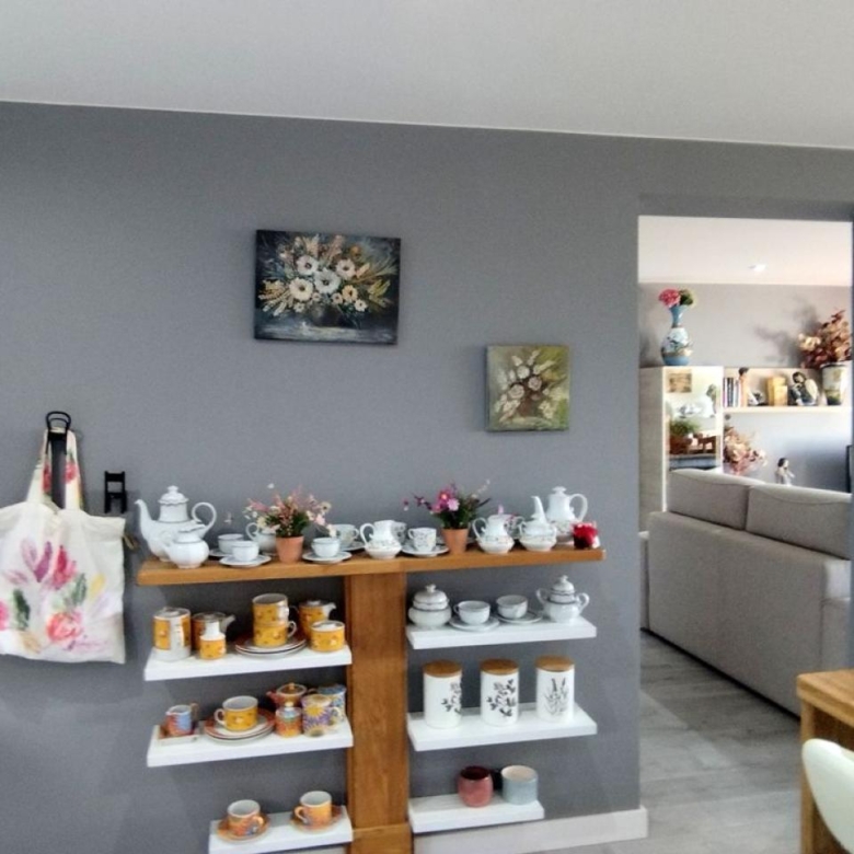 Preciosa casa con dos ambientes independientes.