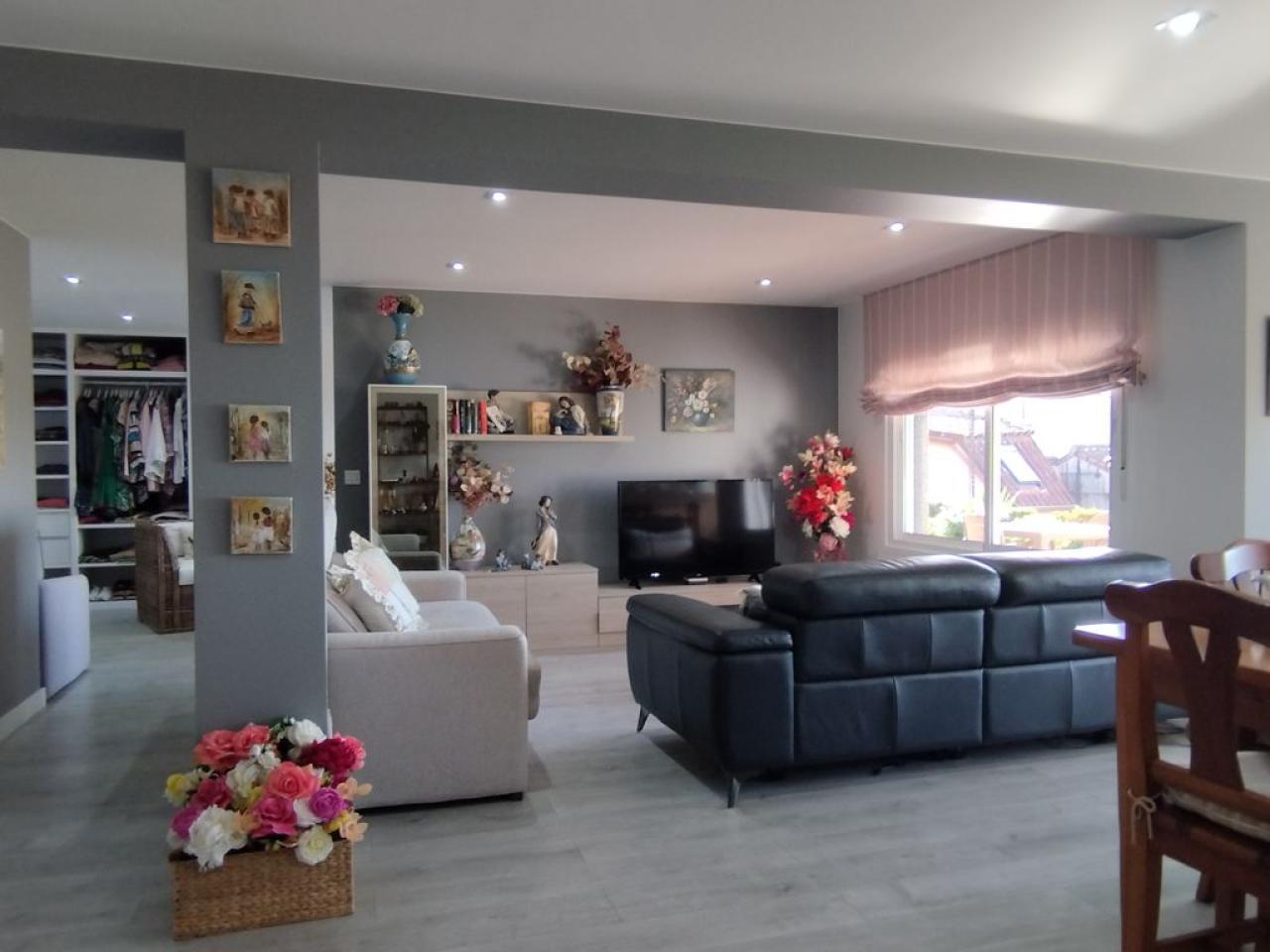 178180240345600045159_178180207800 Preciosa casa con dos ambientes independientes.