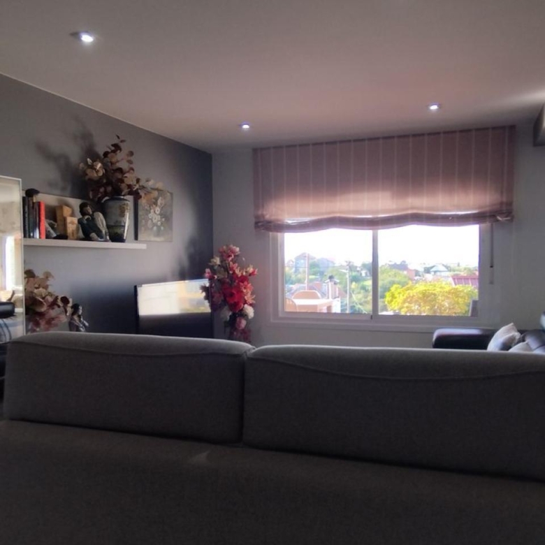 Preciosa casa con dos ambientes independientes.