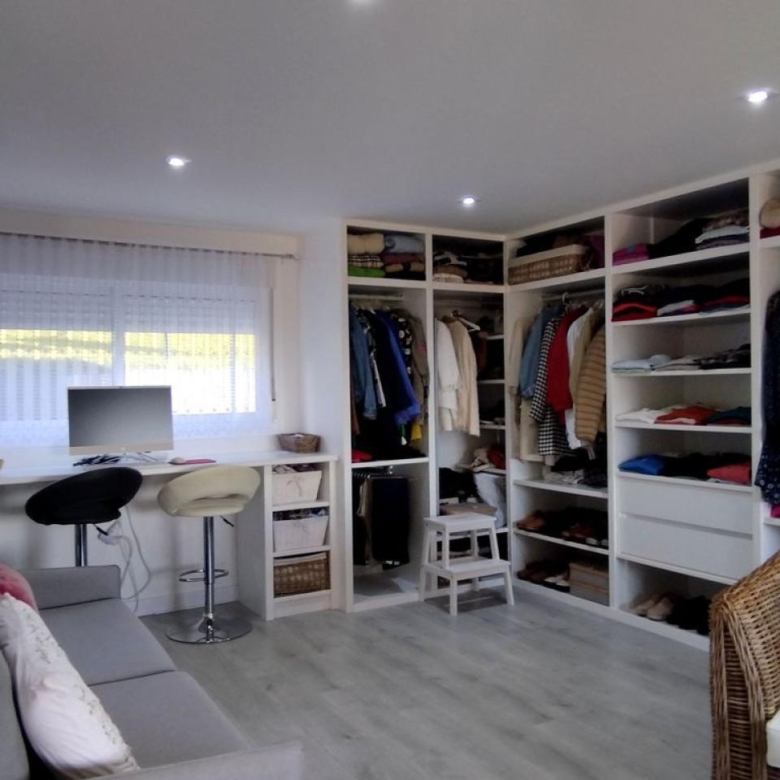 Preciosa casa con dos ambientes independientes.