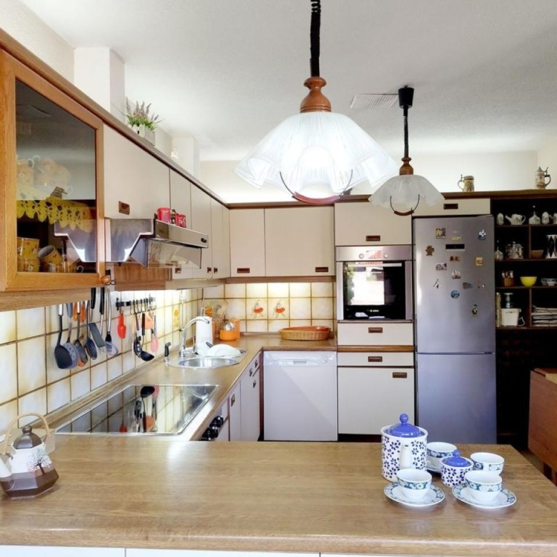 Preciosa casa con dos ambientes independientes.