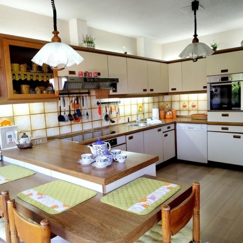 Preciosa casa con dos ambientes independientes.