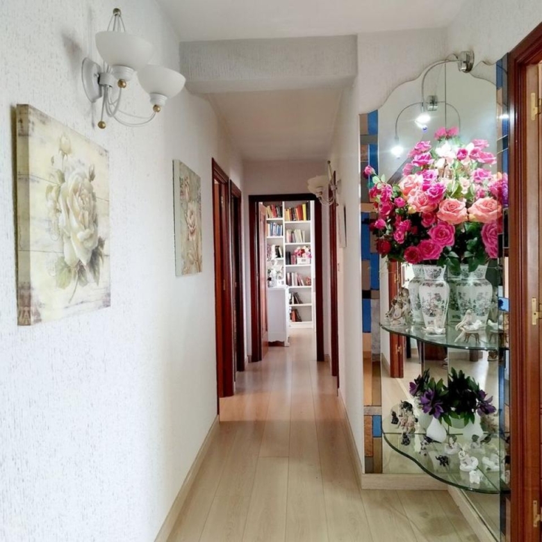 Preciosa casa con dos ambientes independientes.