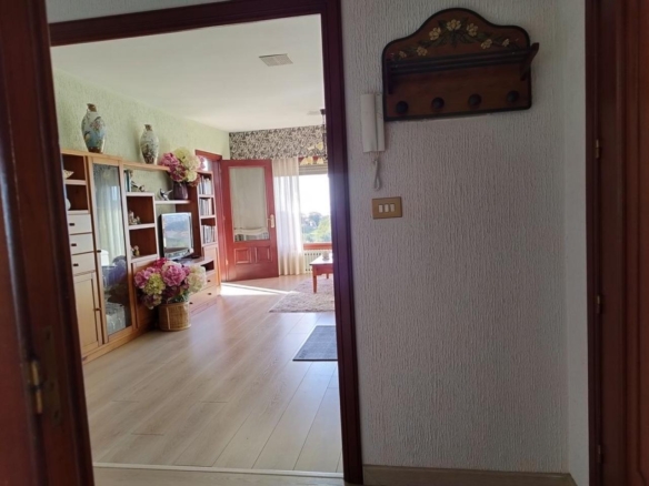 Preciosa casa con dos ambientes independientes.