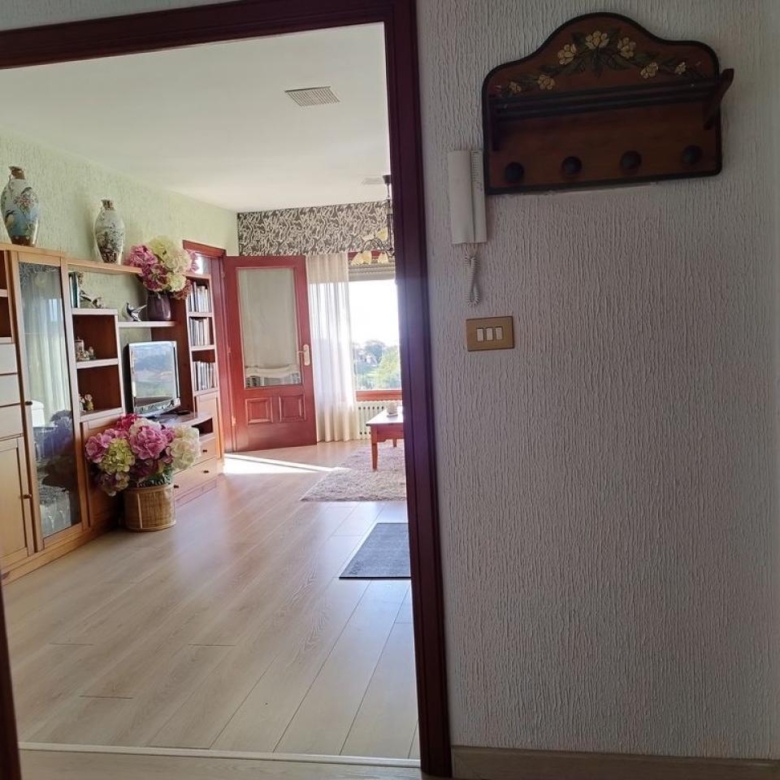 Preciosa casa con dos ambientes independientes.