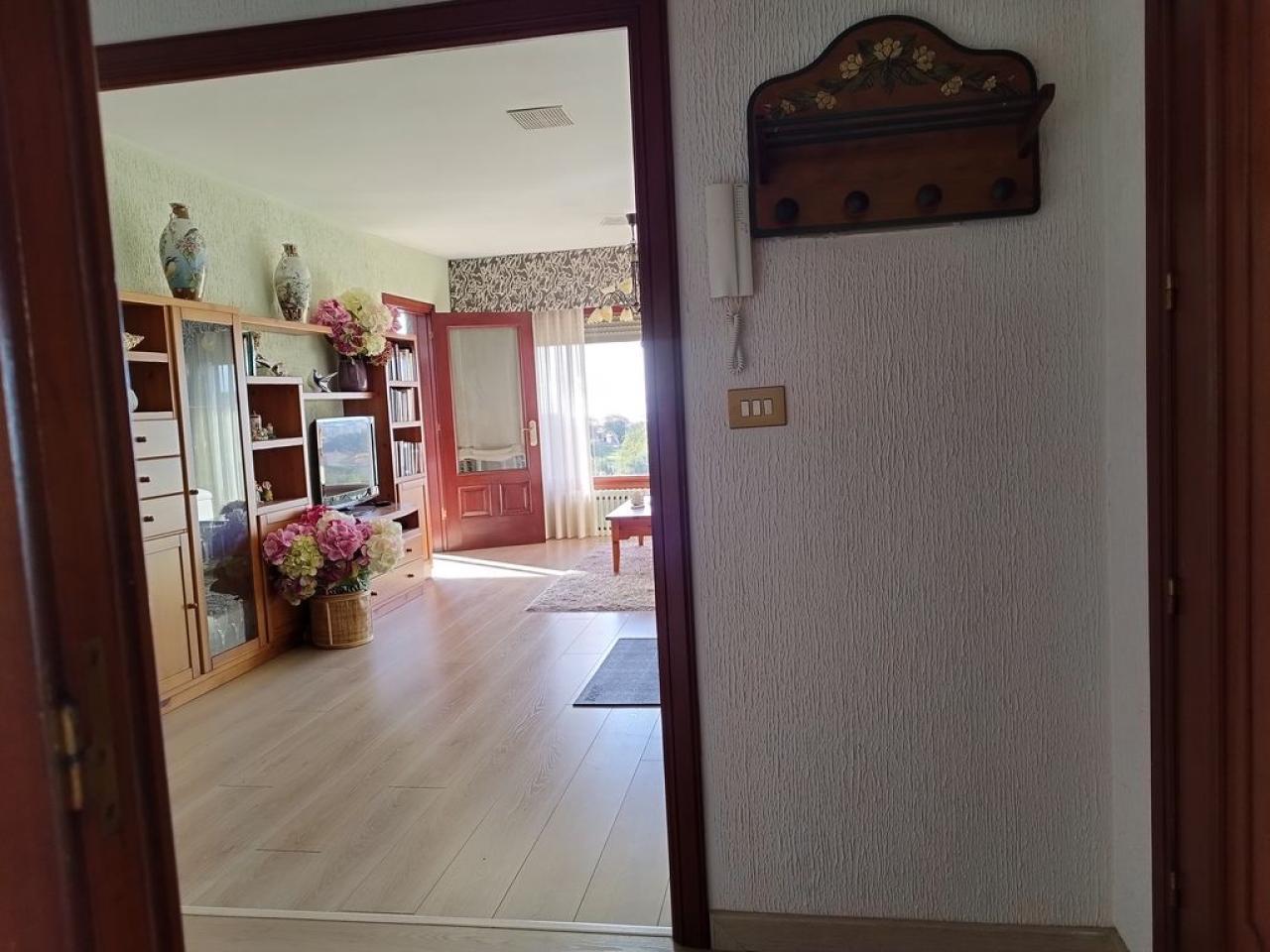 178180242515700045159_178180208238 Preciosa casa con dos ambientes independientes.