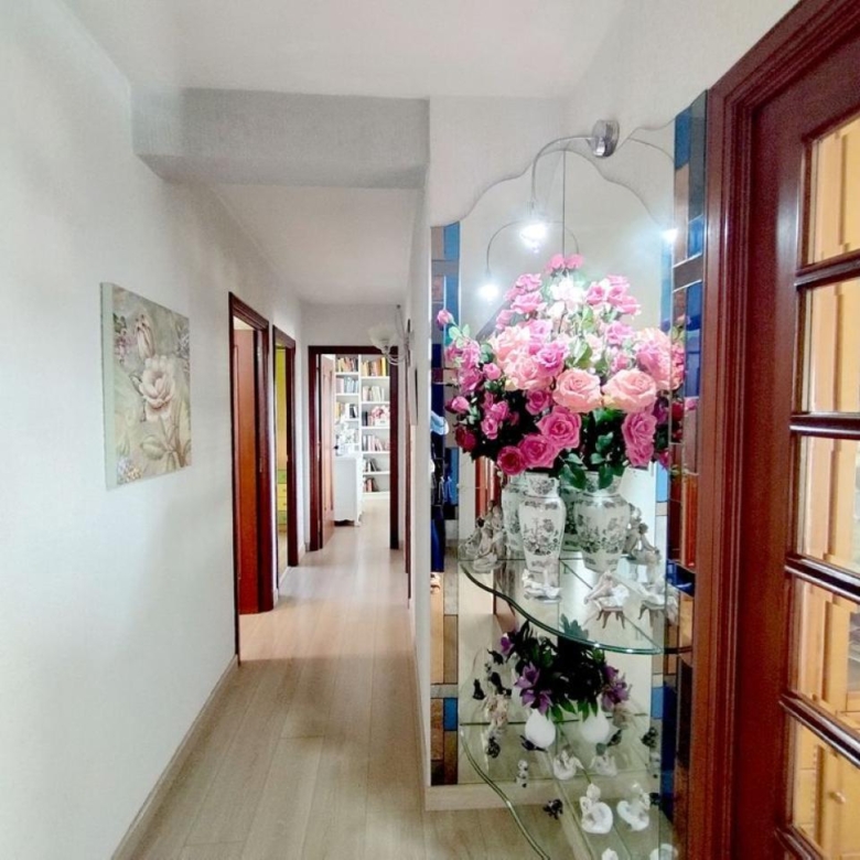 Preciosa casa con dos ambientes independientes.