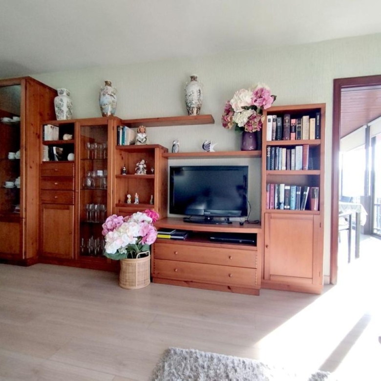 Preciosa casa con dos ambientes independientes.