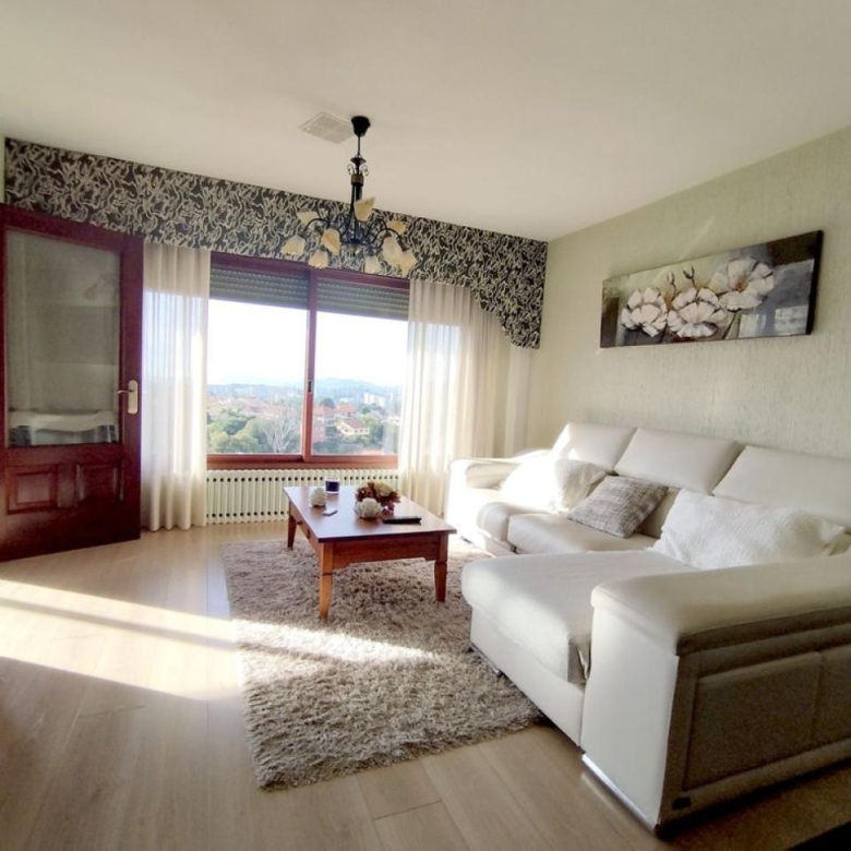 Preciosa casa con dos ambientes independientes.