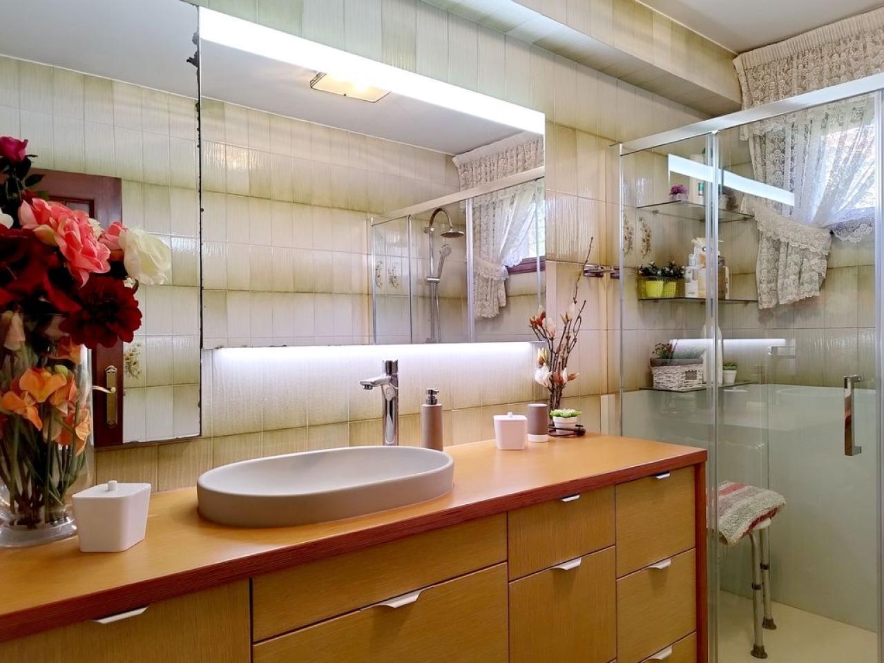 178180243046500045159_178180208320 Preciosa casa con dos ambientes independientes.