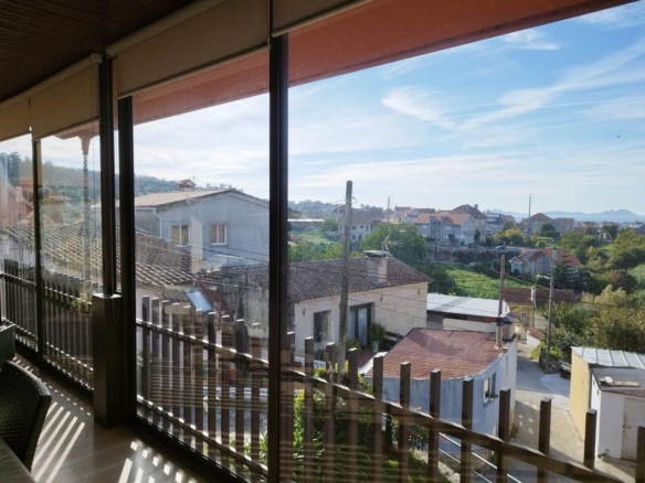 Preciosa casa con dos ambientes independientes.