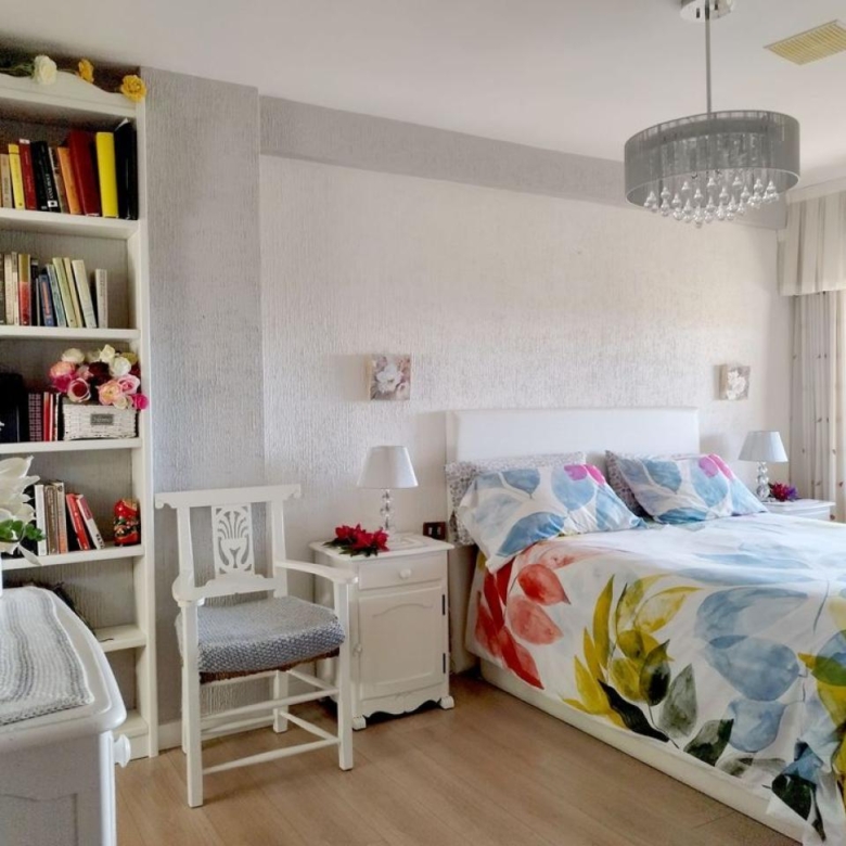 Preciosa casa con dos ambientes independientes.