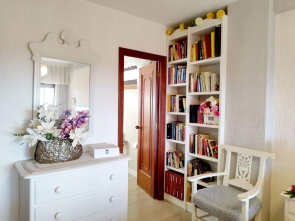 Preciosa casa con dos ambientes independientes.