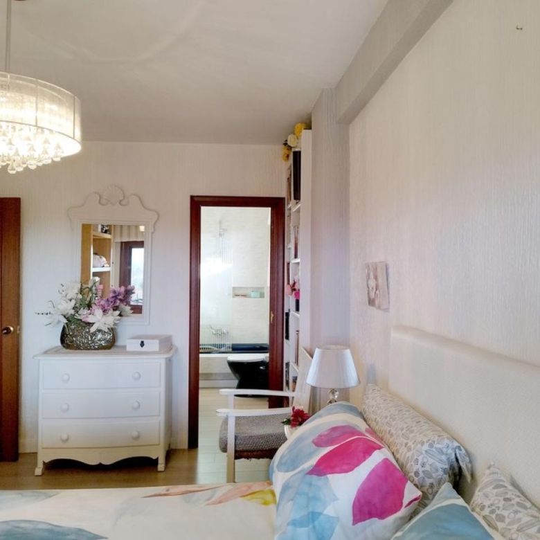 Preciosa casa con dos ambientes independientes.