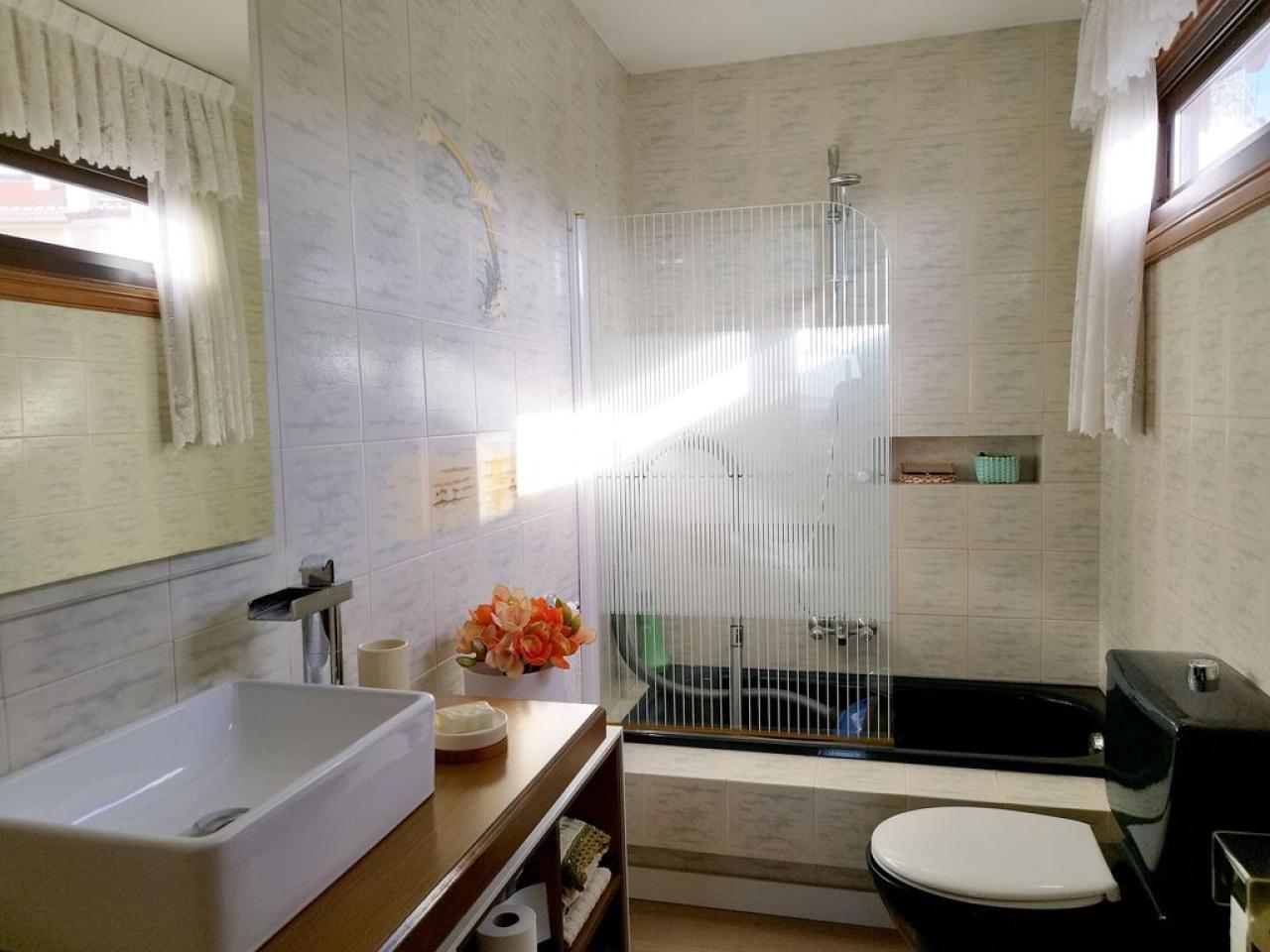 178180243966900045159_178180208488 Preciosa casa con dos ambientes independientes.