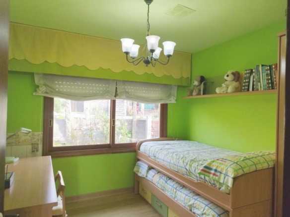 Preciosa casa con dos ambientes independientes.