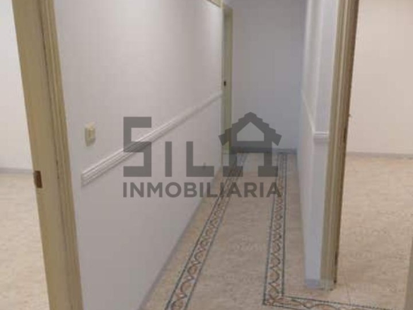 ALQUILER LOCAL ZONA CENTRO