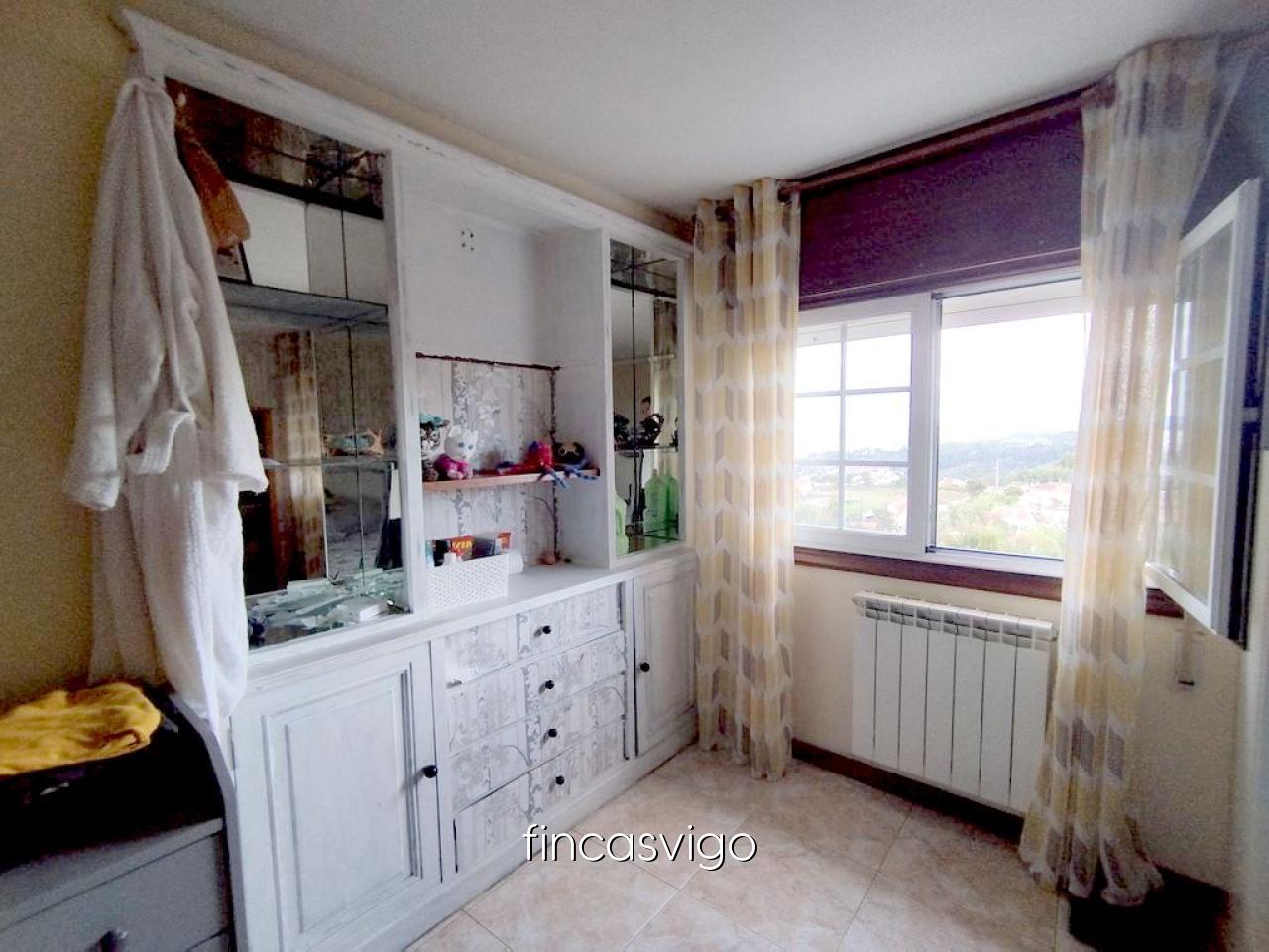 178180603795300045008_178050634342 Casa en Vigo