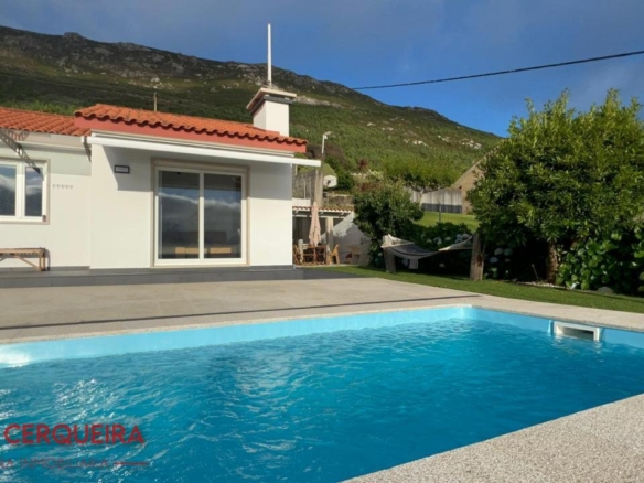 Alquiler Vacacional SOLO A PARTIR DE 1er DE MAYO HASTA el 16 DE JUNIO 2027 CASA VERAVERDE | Piscina Privada, Jardín y Vistas al Atlántico en O Rosal