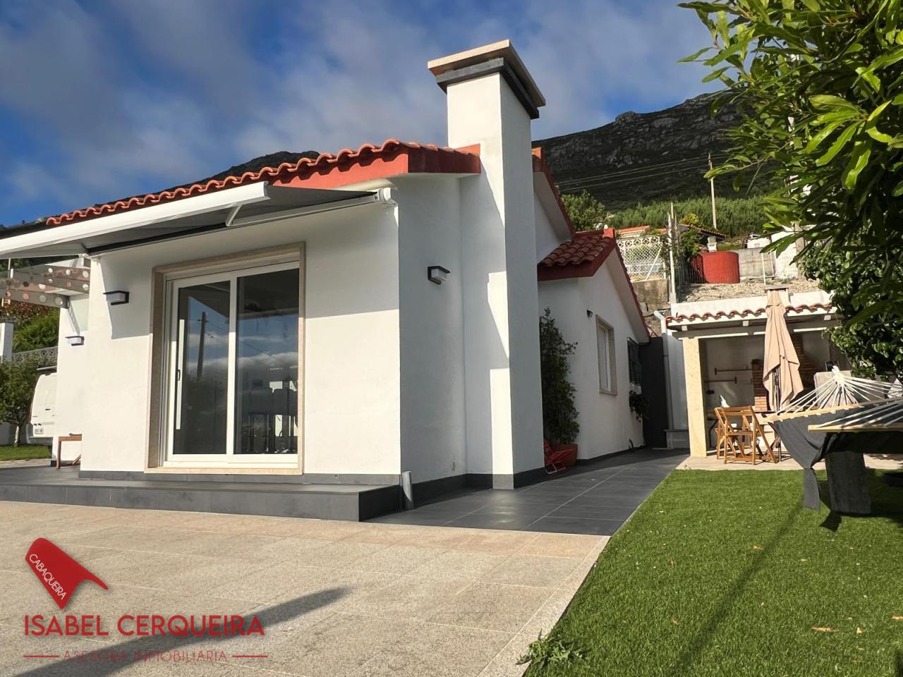 Alquiler Vacacional SOLO A PARTIR DE 1er DE MAYO HASTA el 16 DE JUNIO 2027 CASA VERAVERDE | Piscina Privada, Jardín y Vistas al Atlántico en O Rosal