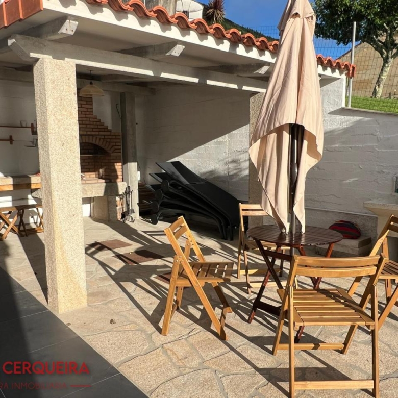 Alquiler Vacacional SOLO A PARTIR DE 1er DE MAYO HASTA el 16 DE JUNIO 2027 CASA VERAVERDE | Piscina Privada, Jardín y Vistas al Atlántico en O Rosal