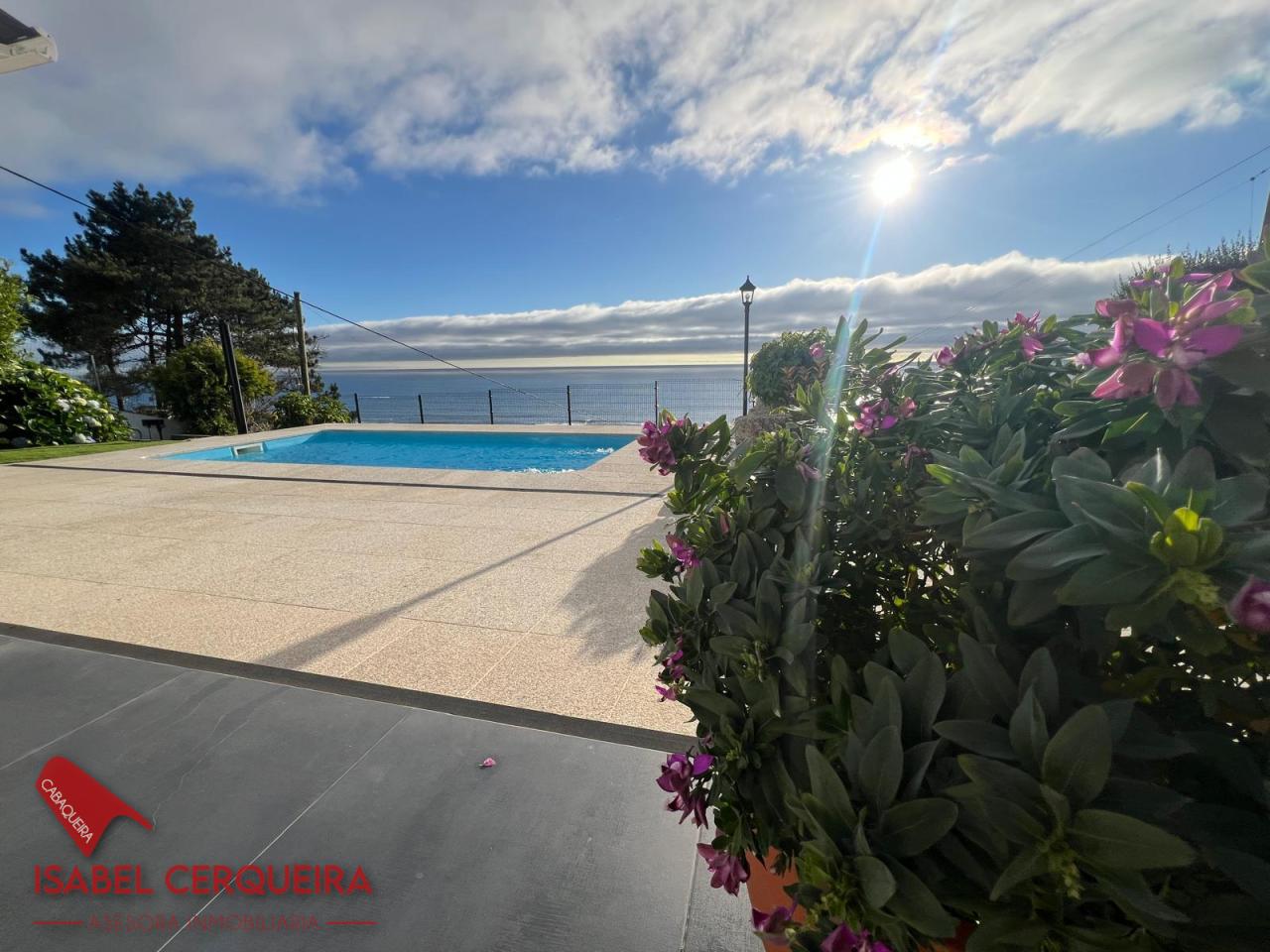 Alquiler Vacacional SOLO A PARTIR DE 1er DE MAYO HASTA el 16 DE JUNIO 2027 CASA VERAVERDE | Piscina Privada, Jardín y Vistas al Atlántico en O Rosal