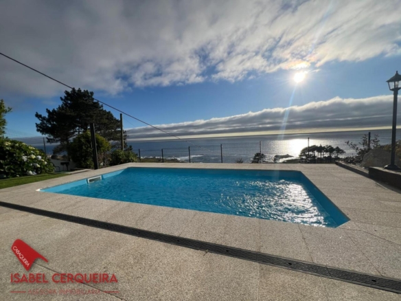 Alquiler Vacacional SOLO A PARTIR DE 1er DE MAYO HASTA el 16 DE JUNIO 2027 CASA VERAVERDE | Piscina Privada, Jardín y Vistas al Atlántico en O Rosal