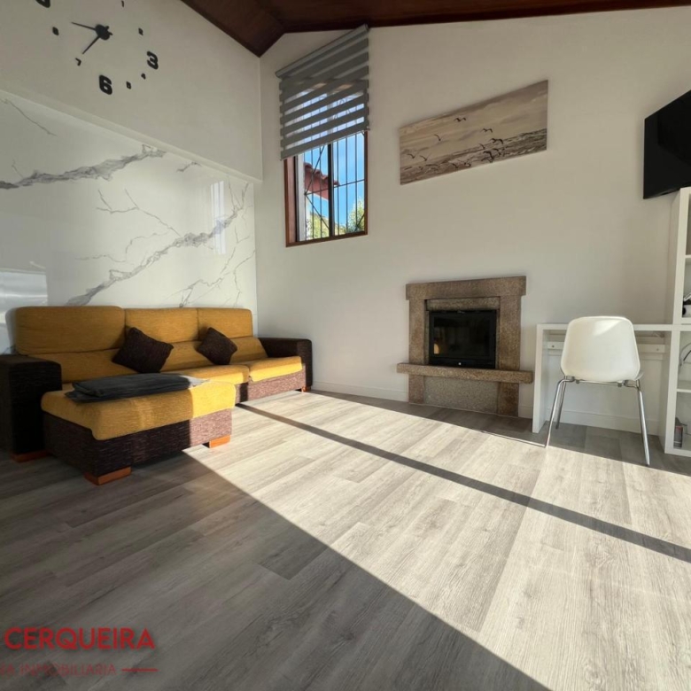 Alquiler Vacacional SOLO A PARTIR DE 1er DE MAYO HASTA el 16 DE JUNIO 2027 CASA VERAVERDE | Piscina Privada, Jardín y Vistas al Atlántico en O Rosal