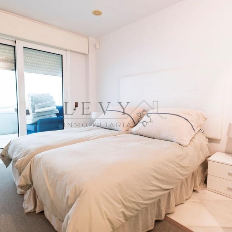 Apartamento de Lujo en Puerto Banus
