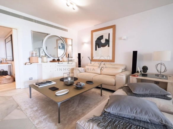 Apartamento de Lujo en Puerto Banus