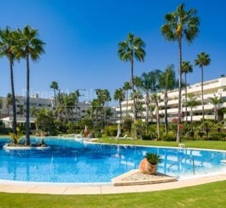 Apartamento de Lujo en Puerto Banus