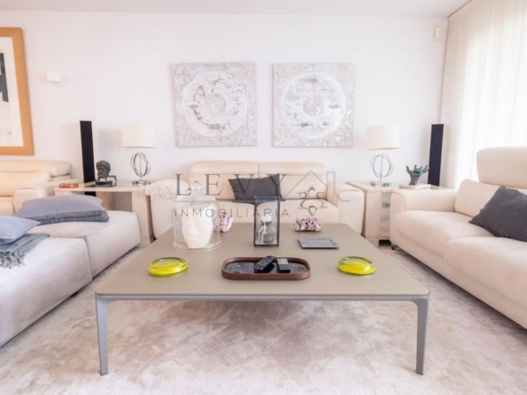 Apartamento de Lujo en Puerto Banus