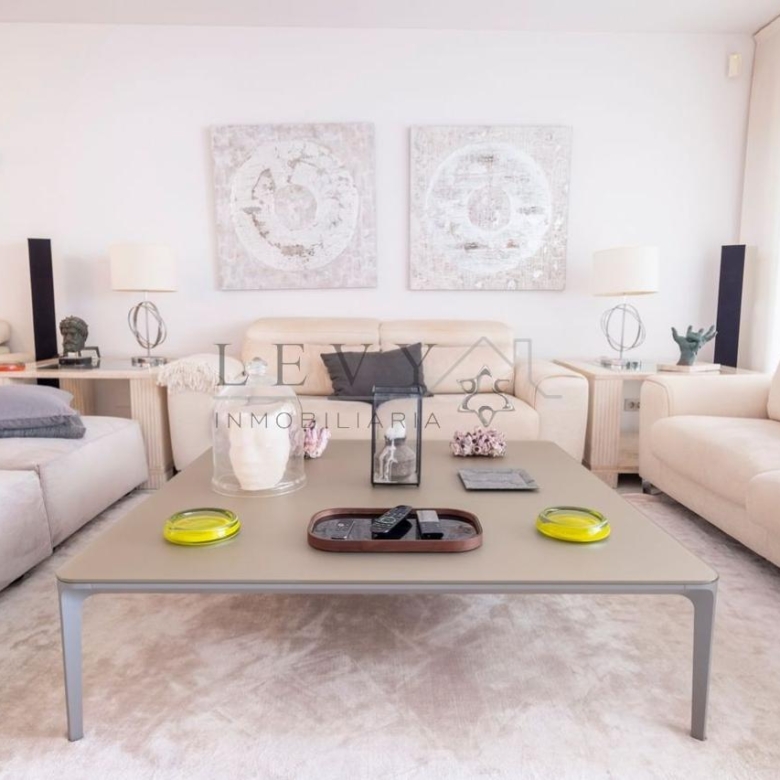 Apartamento de Lujo en Puerto Banus
