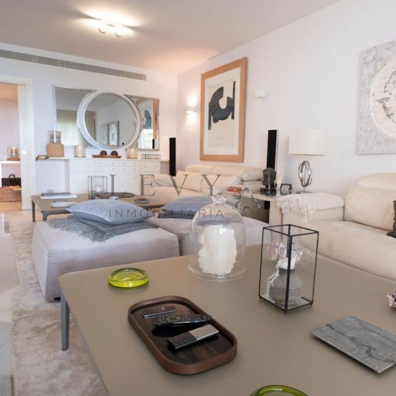 Apartamento de Lujo en Puerto Banus