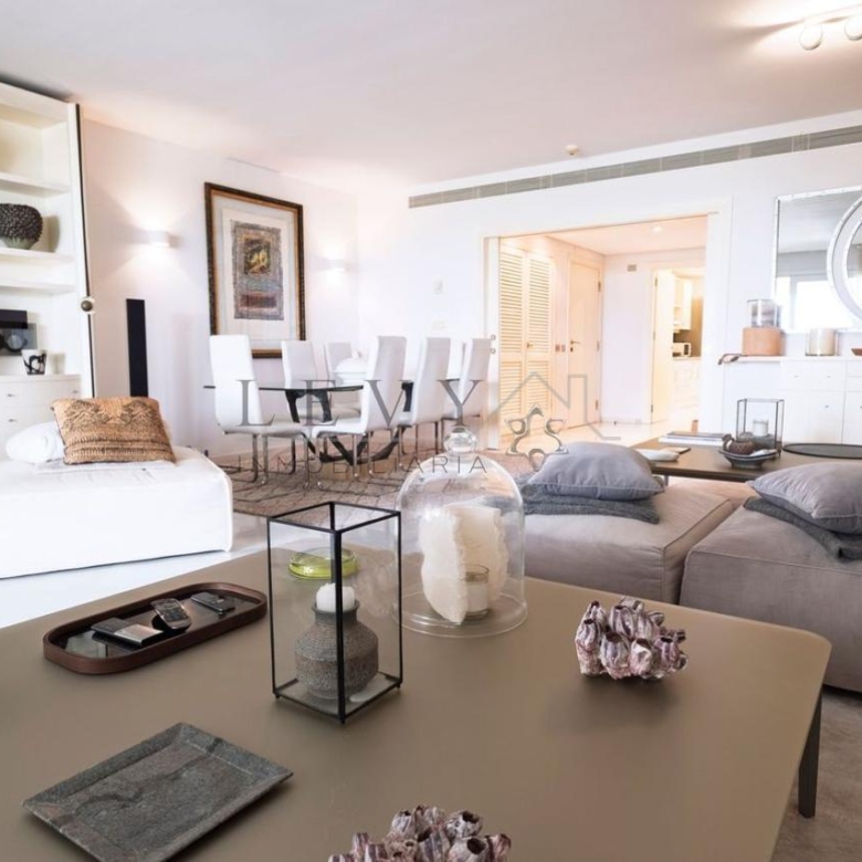 Apartamento de Lujo en Puerto Banus