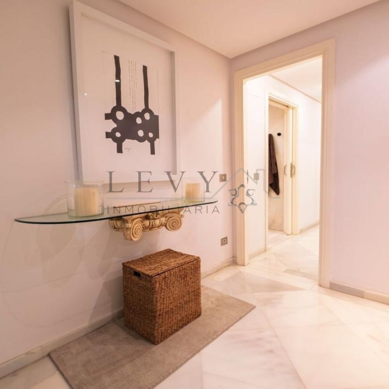 Apartamento de Lujo en Puerto Banus