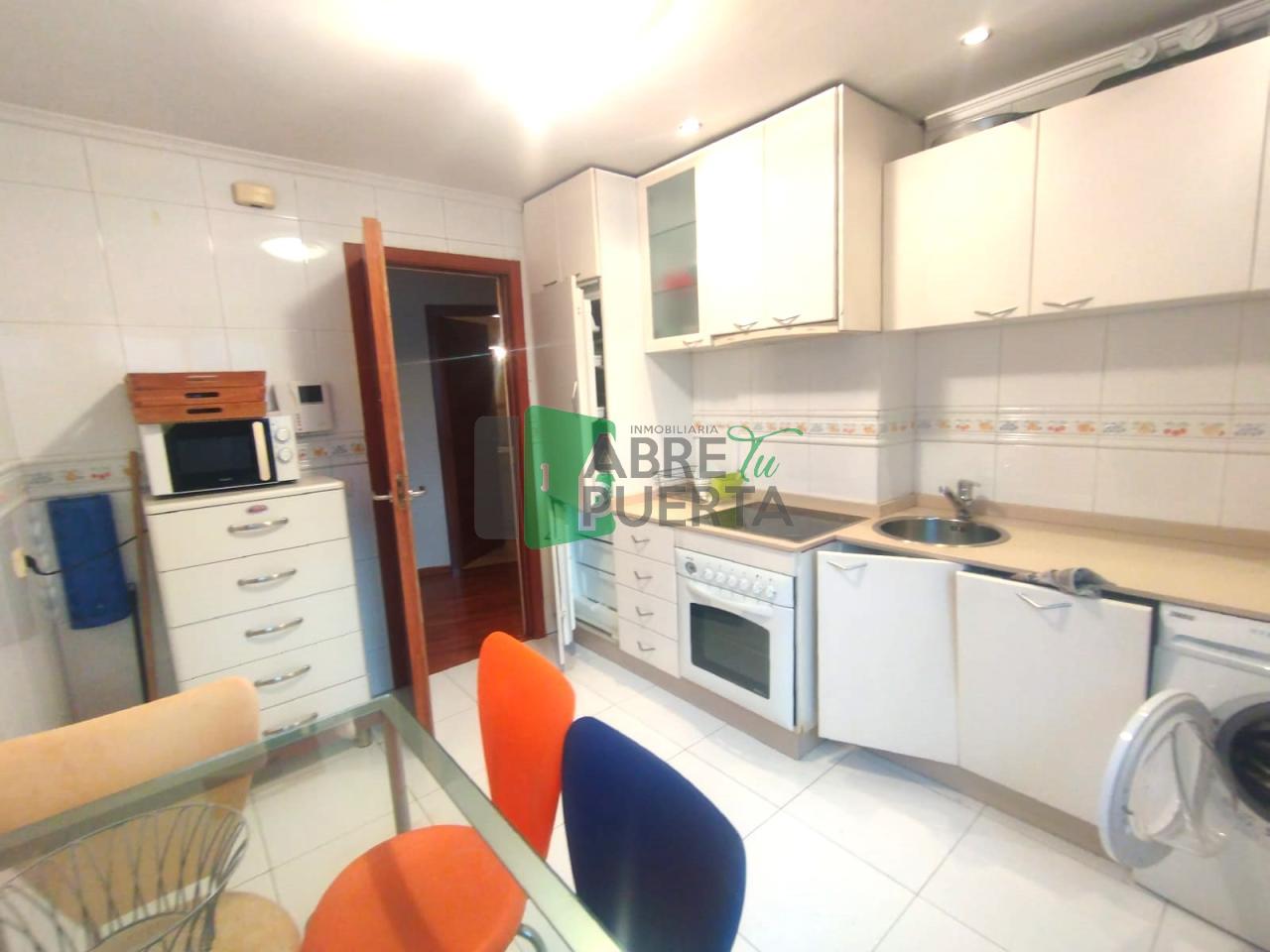 178214330724800159793_173584286168 APARTAMENTO AMPLIO EN EL CENTRO