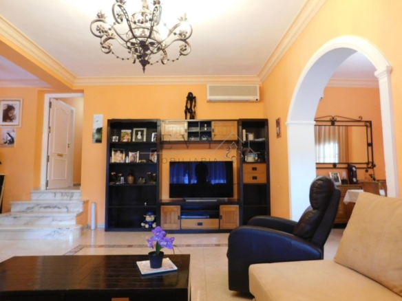CASA EN EL ATABAL