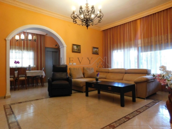 CASA EN EL ATABAL