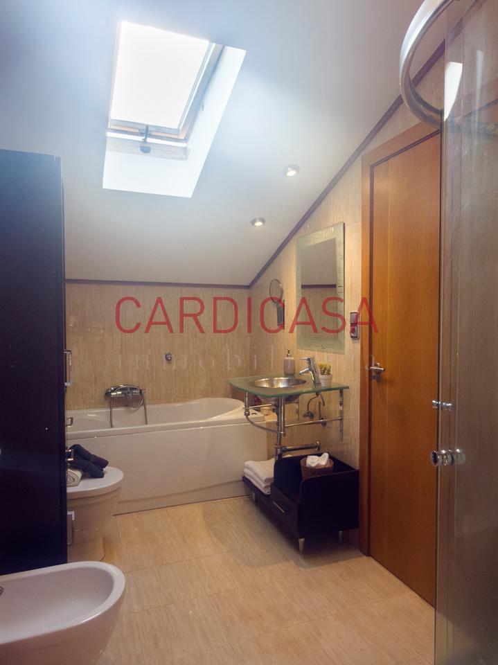 178221646603100045209_178220612745 Chalet listo para entrar a vivir en urbanización privada con piscina, zonas deportivas y amplios espacios para disfrutar