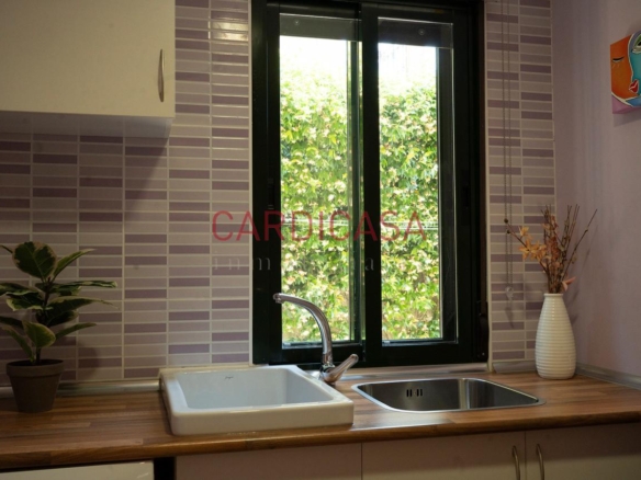 Chalet listo para entrar a vivir en urbanización privada con piscina, zonas deportivas y amplios espacios para disfrutar